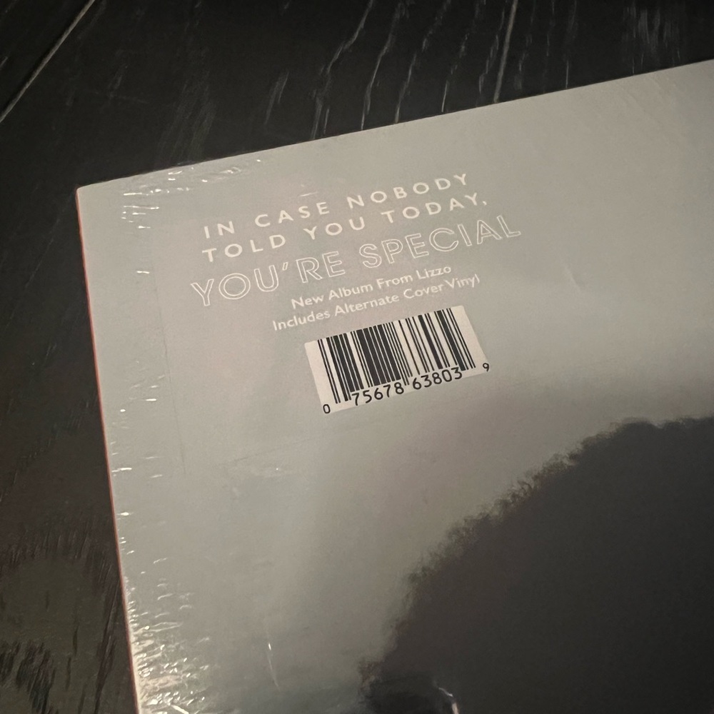 Lizzo - Special Target Version - Picture 2 of 4